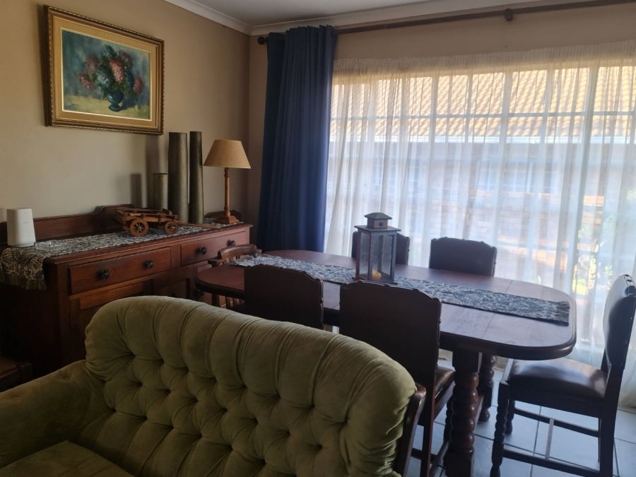 3 Bedroom Property for Sale in Geelhoutpark North West